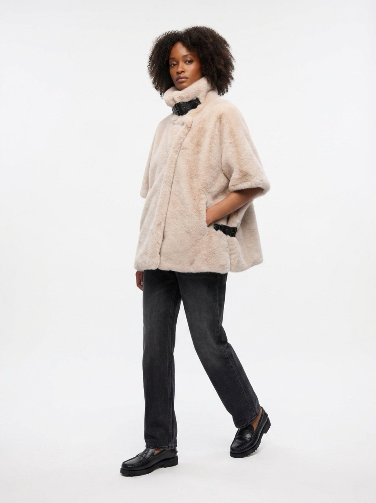 New Comodino Cappa Ecoppelliccia 107043 Pinko