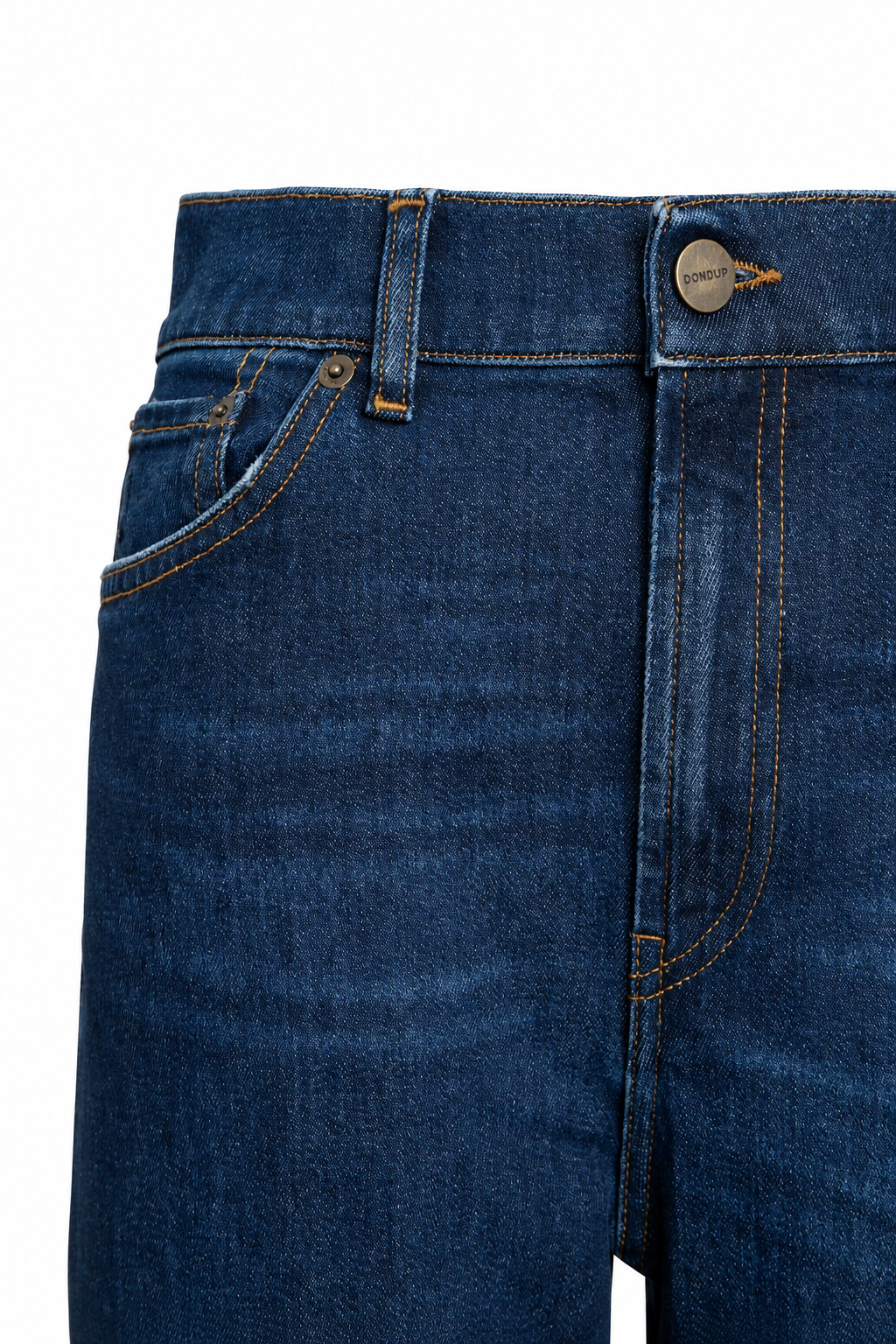 Dettaglio jeans con sfondo bianco